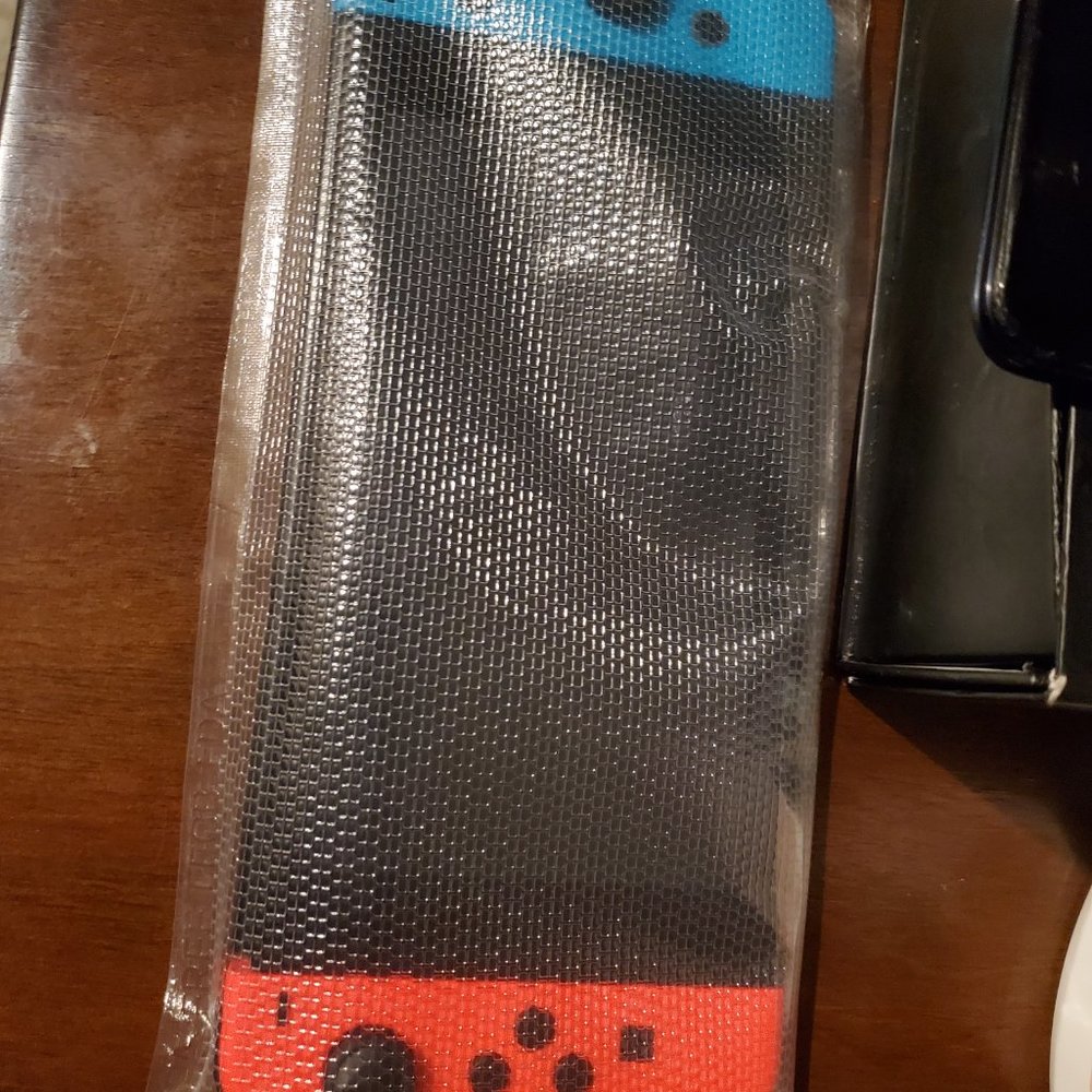 Nintendo switch console - Picture 3 of 3